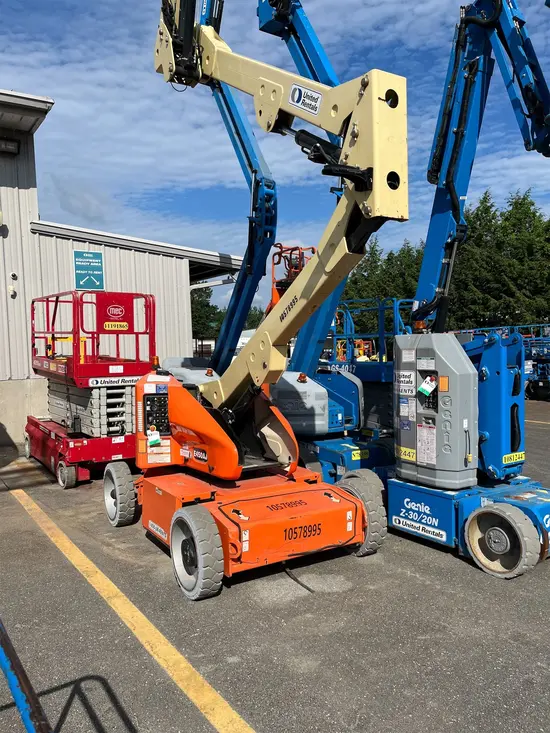 2017 JLG E450AJ Articulating Boom Lift