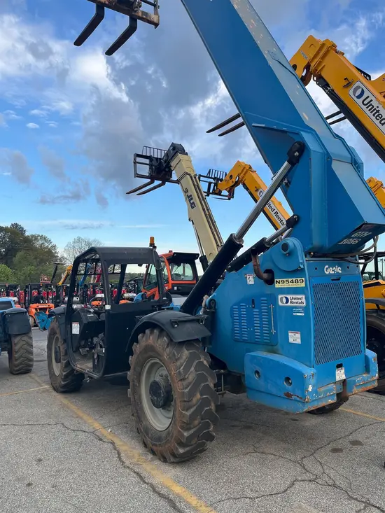 2016 Genie GTH-1056 Forklift