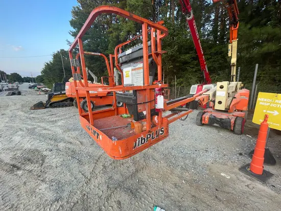 2015 JLG E400AJPN Articulating Boom Lift