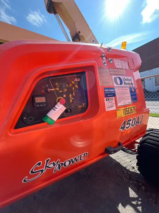 2017 JLG 450AJ Articulating Boom Lift