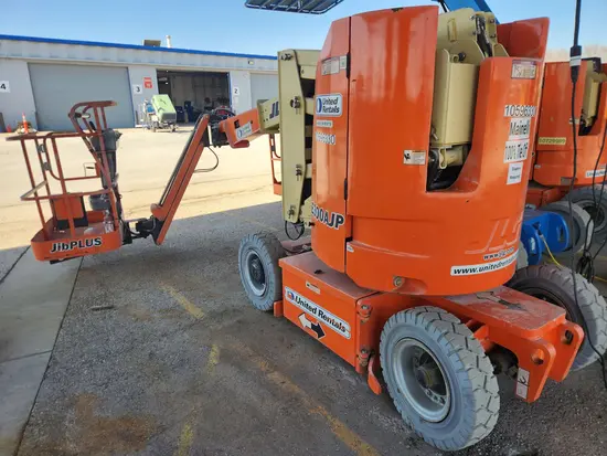 2017 JLG E300AJP Articulating Boom Lift