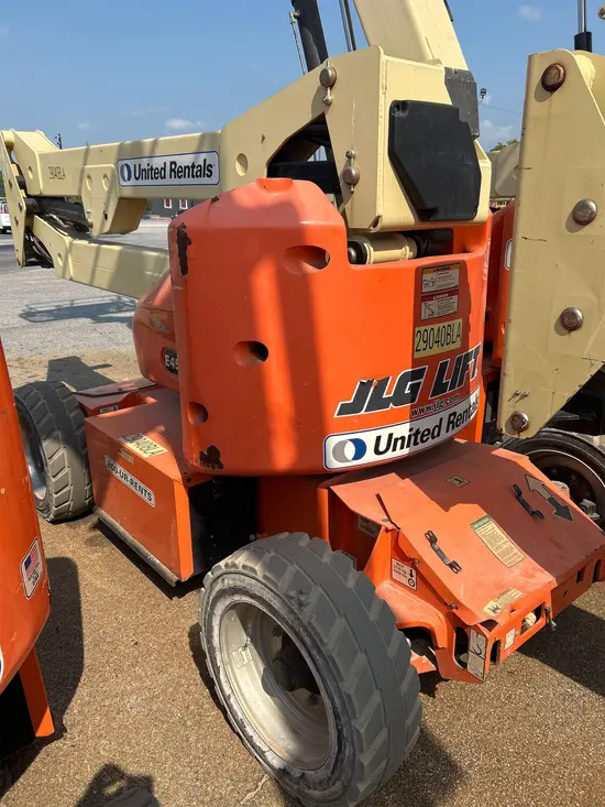 2016 JLG E450AJ Articulating Boom Lift