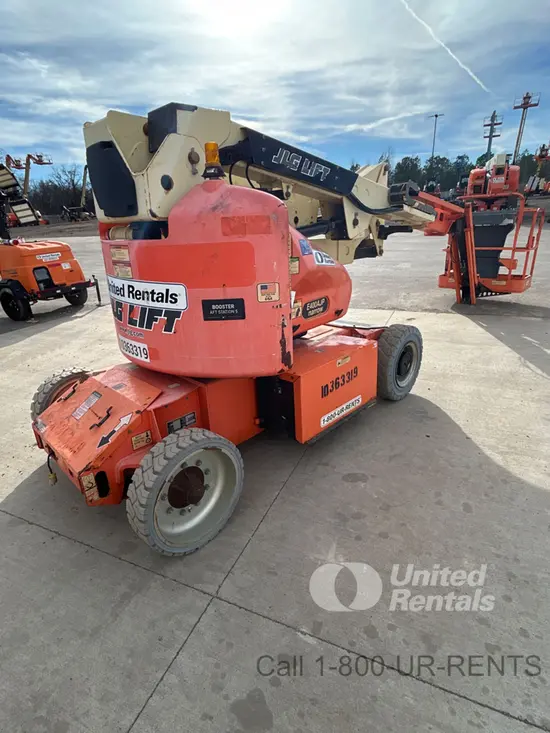 2015 JLG E400AJPN Articulating Boom Lift