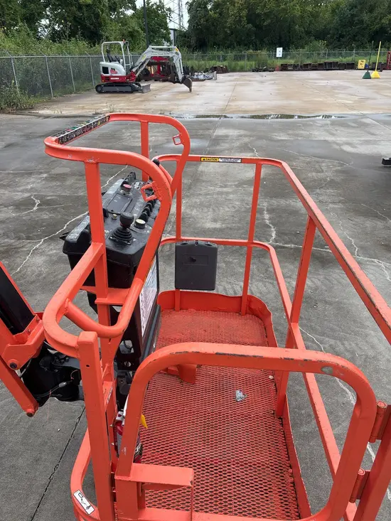 2017 JLG 450AJ Articulating Boom Lift
