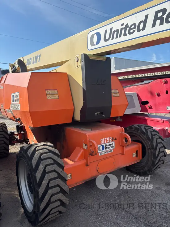 2016 JLG 800AJ Articulating Boom Lift