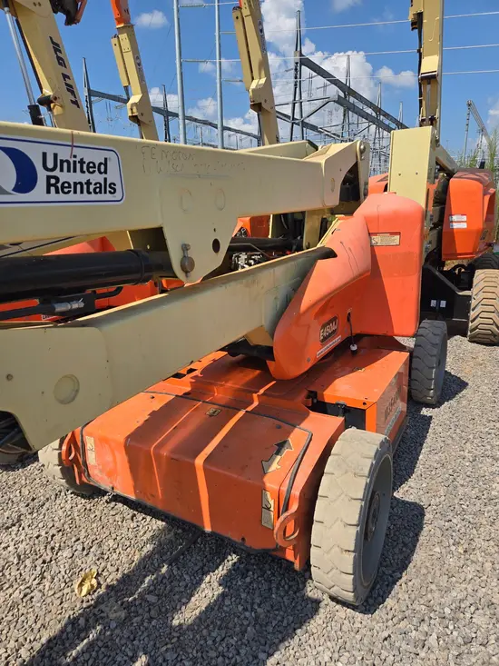2015 JLG E450AJ Articulating Boom Lift