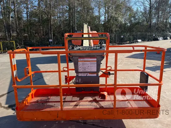2016 JLG 800S Boom Lift