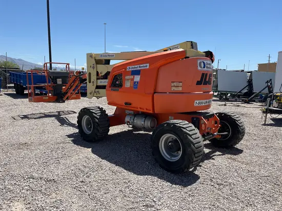 2017 JLG 450AJ Articulating Boom Lift