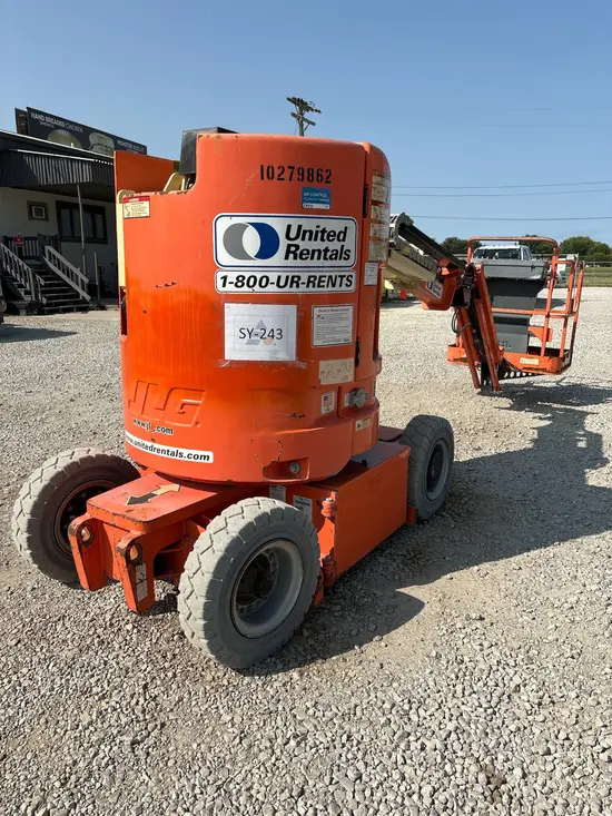 2014 JLG E300AJP Articulating Boom Lift
