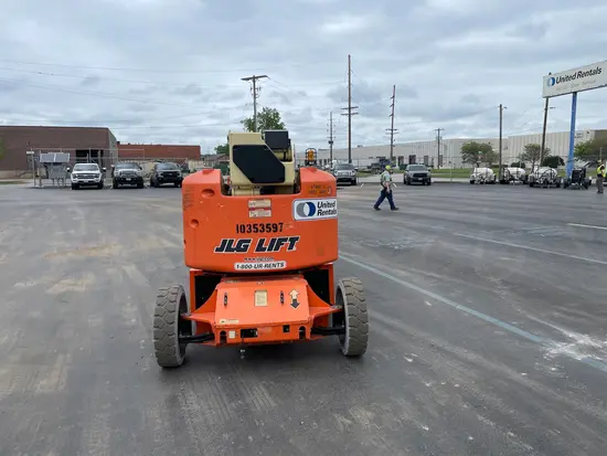 2015 JLG E450AJ Articulating Boom Lift