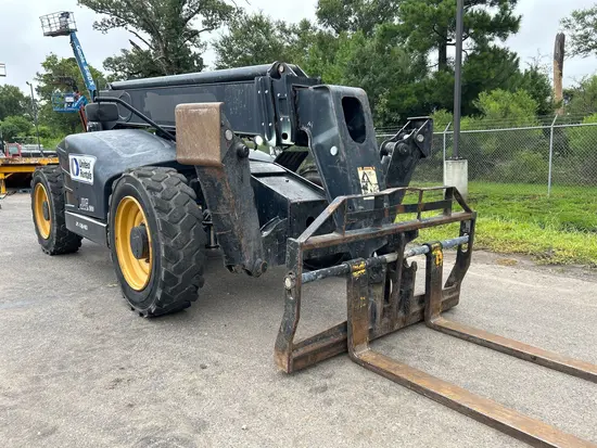 2019 JLG 1043 Forklift