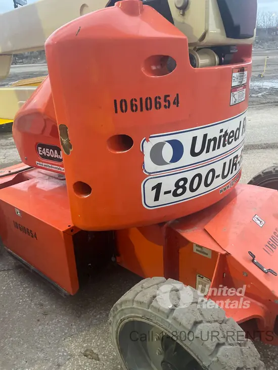 2017 JLG E450AJ Articulating Boom Lift