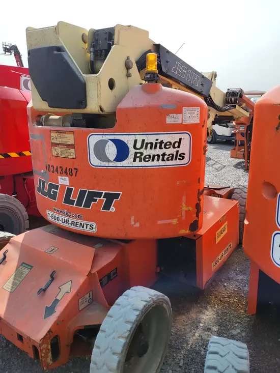 2015 JLG E400AJPN Articulating Boom Lift
