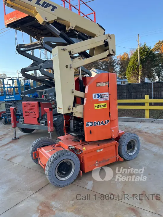 2017 JLG E300AJP Articulating Boom Lift