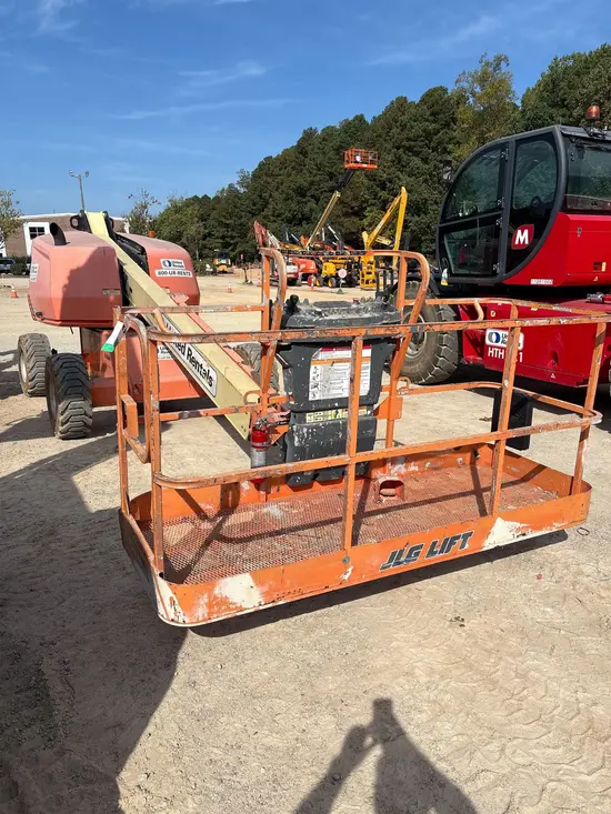 2016 JLG 400S Boom Lift