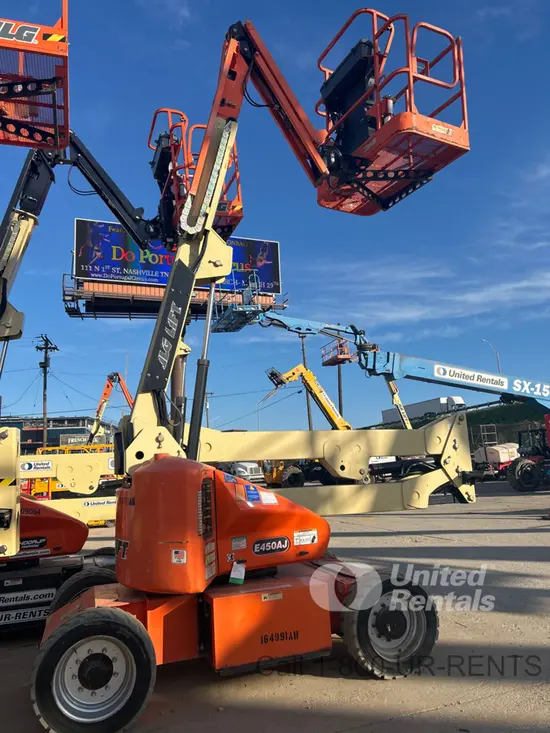 2016 JLG E450AJ Articulating Boom Lift
