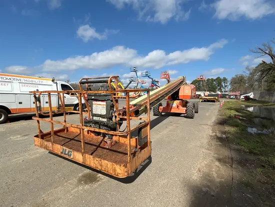 2017 JLG 800S Boom Lift