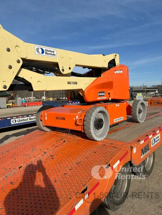 2017 JLG E450AJ Articulating Boom Lift