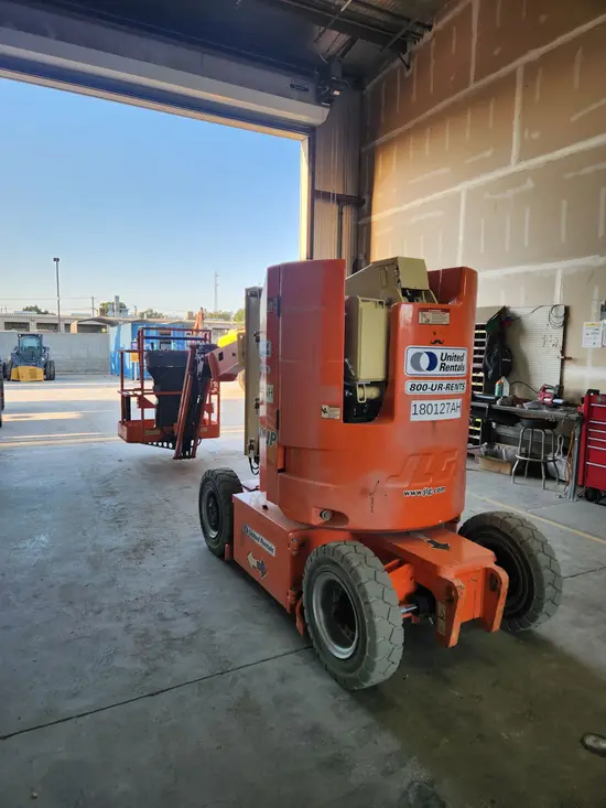 2016 JLG E300AJP Articulating Boom Lift