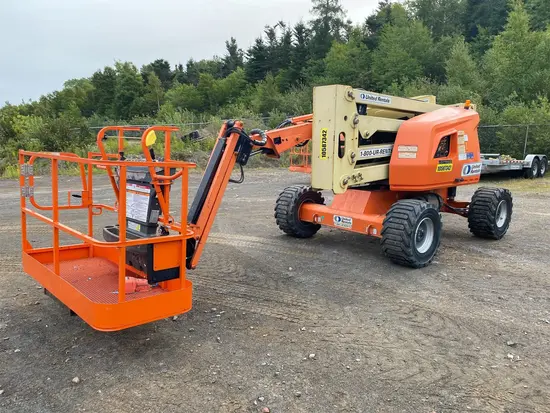 2017 JLG 450AJ Articulating Boom Lift