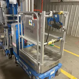 2019 Genie GR-20 Self-Propelled One-Person Lift