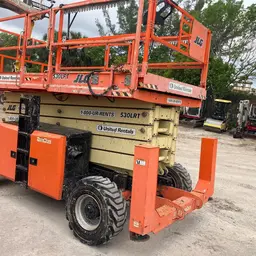 2016 JLG 530LRT Rough Terrain Scissor Lift
