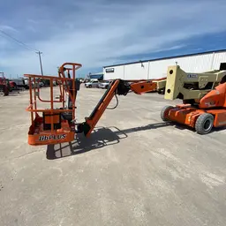 2016 JLG E400AJPN Articulating Boom Lift