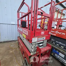 2018 MEC 1930SE Scissor Lift