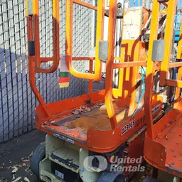 2019 JLG 1230ES Self-Propelled One-Person Lift