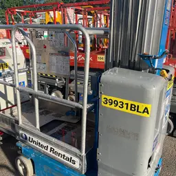 2016 Genie GR-20 Self-Propelled One-Person Lift