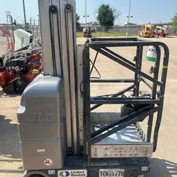 2017 JLG 20MVL Self-Propelled One-Person Lift