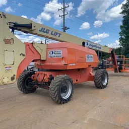 2015 JLG 800AJ Articulating Boom Lift
