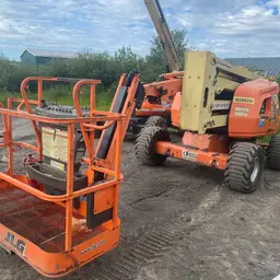 2015 JLG 450AJ Articulating Boom Lift