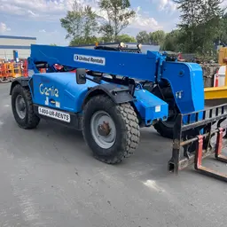 2015 Genie GTH-844 Forklift