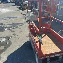 2017 Skyjack SJ12 Self-Propelled One-Person Lift