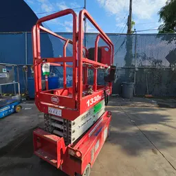 2016 MEC 1330SE Scissor Lift