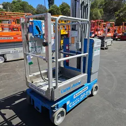 2016 Genie GR-20 Self-Propelled One-Person Lift