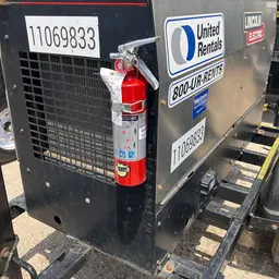 2020 Lincoln Electric VANTAGE 322 Welder