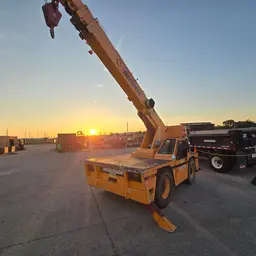 2022 Broderson IC-200-3J