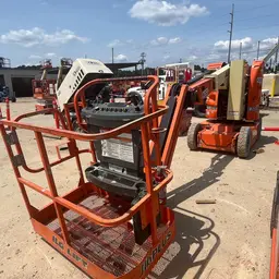 2014 JLG E300AJP Articulating Boom Lift