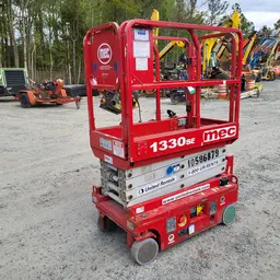 2017 MEC 1330SE Scissor Lift