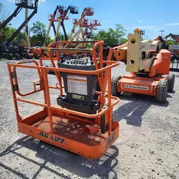 2016 JLG E450AJ Articulating Boom Lift