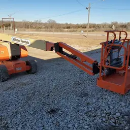 2013 JLG 800AJ Articulating Boom Lift