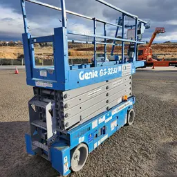 2016 Genie GS-3232 Scissor Lift