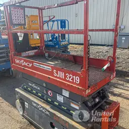 2016 Skyjack SJIII3219 Scissor Lift