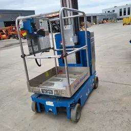 2016 Genie GR-20 Self-Propelled One-Person Lift