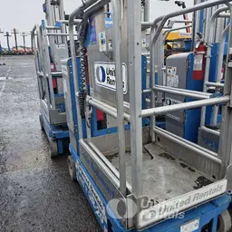 2018 Genie GR-20 Self-Propelled One-Person Lift