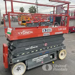 2017 Skyjack SJIII3226 Scissor Lift