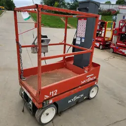 2018 Skyjack SJ12 Self-Propelled One-Person Lift