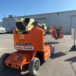 2016 JLG E400AJPN Articulating Boom Lift
